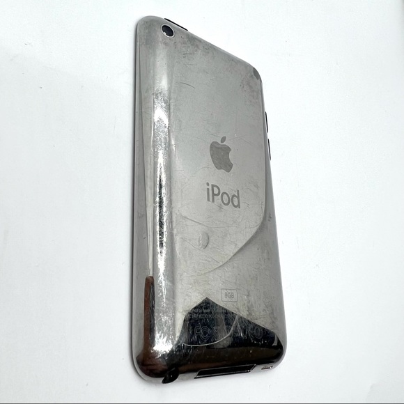 Apple iPod touch 4th Generation - Black (8 GB) A1367 Tested Works. - Picture 3 of 5
